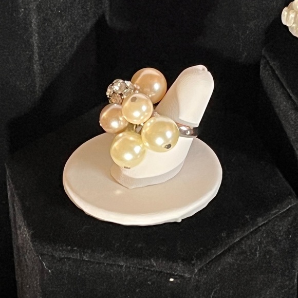 💰⤵️PEARLS - ALL 4 PCS - Picture 2 of 9